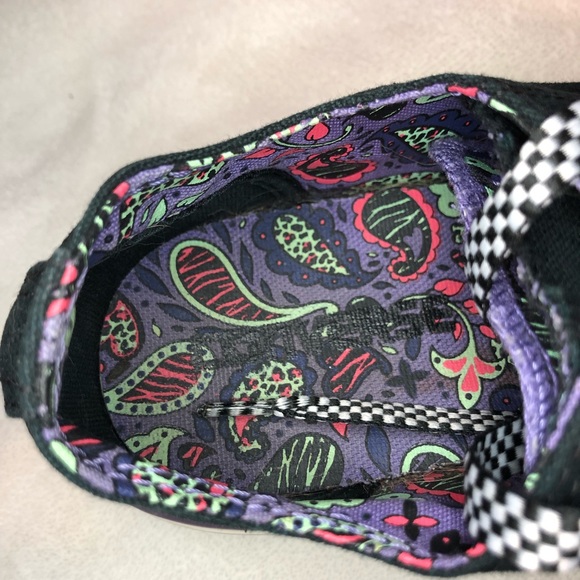 👟 Purple Paisley Converse 🌟GREAT Condition!!🌟 - Picture 7 of 8